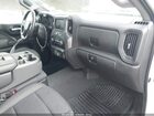 2022 Chevrolet Silverado 1500 4wd  Short Bed Custom Белый vin: 3GCPDBEK8NG505229