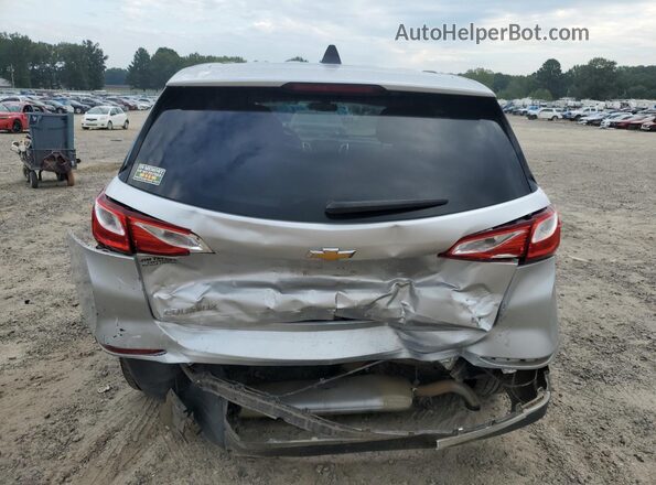 3GNAXJEVXJS593720 2018 CHEVROLET EQUINOX Серебряный Вид сзади