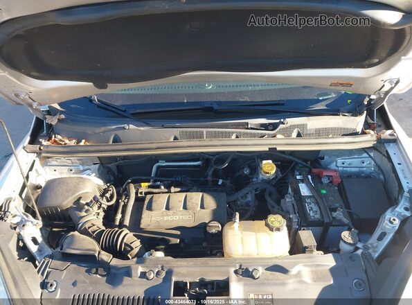 3GNCJPSB1GL204067 2016 CHEVROLET TRAX Серебряный Вид сзади