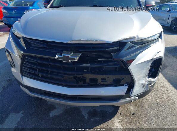 3GNKBCR46NS148462 2022 CHEVROLET BLAZER Серебряный Вид спереди