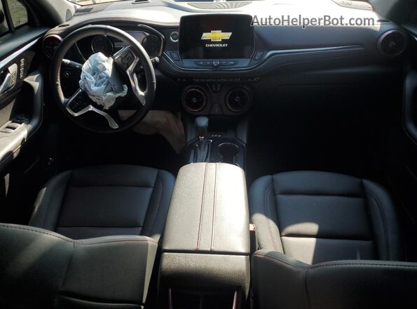 3GNKBKRS6SS161782 2025 CHEVROLET BLAZER Black Առջևի վահանակի տեսք