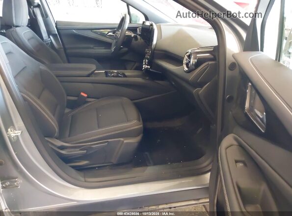 3GNKDBRM2SS215137 2025 CHEVROLET OTHER Silver Vista interior delantera