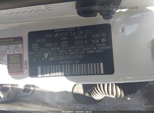 3KPA24AD7PE520947 2023 KIA RIO Белый Вид подкапотного пространства