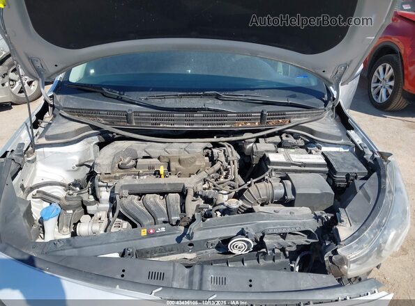 3KPA25AD2ME377522 2021 KIA RIO 5-DOOR Серебряный Вид сзади