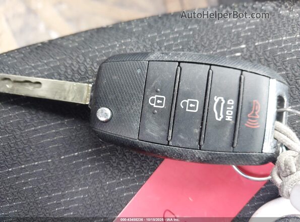 3KPA25AD7LE312132 2020 KIA RIO 5-DOOR Черный Вид панели приборов