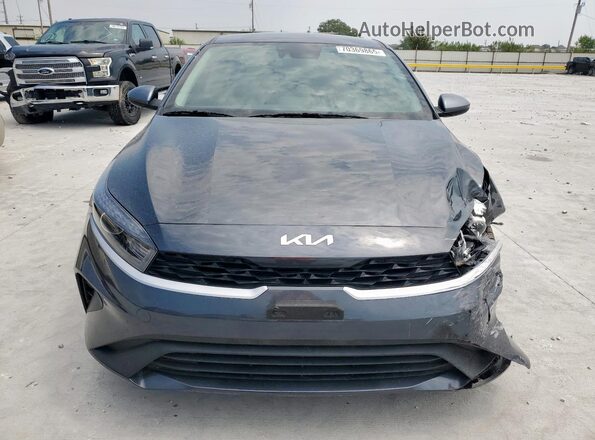 3KPF24AD3RE841005 2024 KIA FORTE Серый Вид спереди