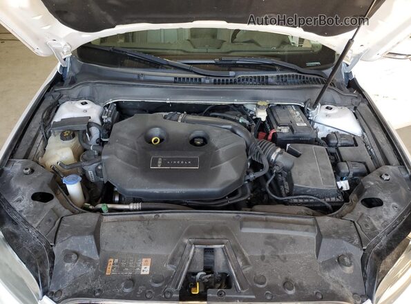 3LN6L5D97JR608425 2018 LINCOLN MKZ Белый Вид задней части салона