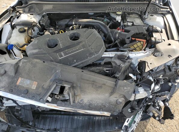3LN6L5F99LR618096 2020 LINCOLN MKZ White Вид задньої частини салону