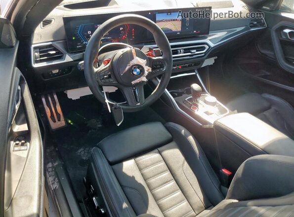 3MF13DM09R8E89320 2024 BMW M2 Серый Вид панели приборов