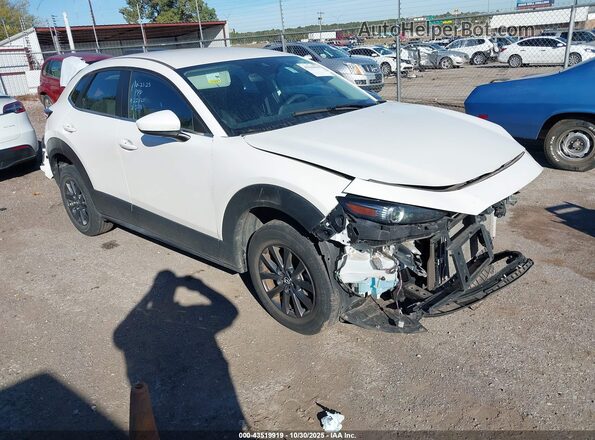 3MVDMAAL0MM303771 2021 MAZDA CX-30 Белый Передняя правая четверть