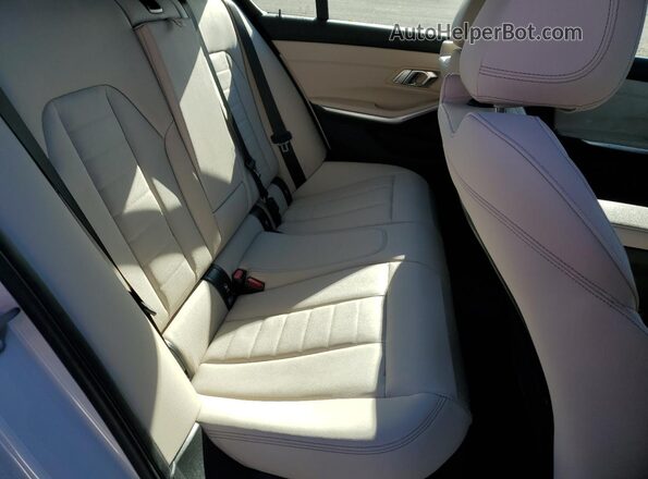 3MW49FF02P8D12366 2023 BMW M3 White უკანა სავარძლების ხედი