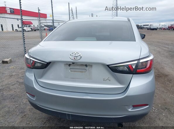 3MYDLBYV2JY333085 2018 TOYOTA YARIS IA Silver 