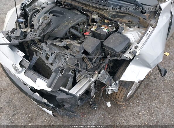 3MYDLBYV2JY333085 2018 TOYOTA YARIS IA Silver Вид спереду