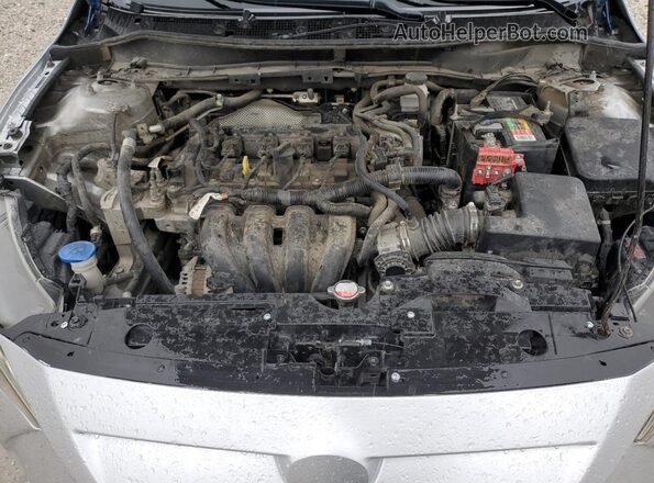 3MYDLBYV3JY315095 2018 TOYOTA YARIS Серебряный Вид задней части салона