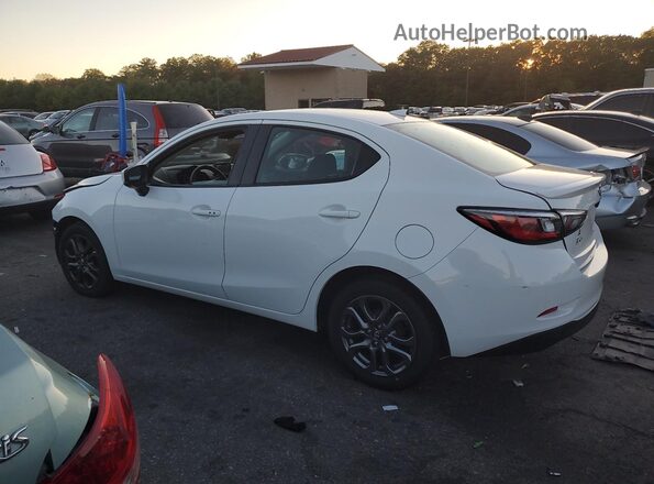 3MYDLBYV6LY702243 2020 TOYOTA YARIS Белый Задняя левая четверть