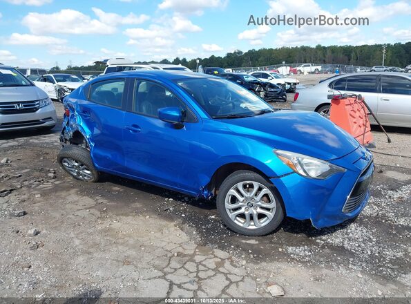 3MYDLBYV8JY312564 2018 TOYOTA YARIS IA Blue Передня права чверть