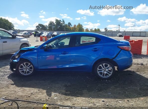 3MYDLBYV8JY312564 2018 TOYOTA YARIS IA Blue Панорамний вид салону 360°