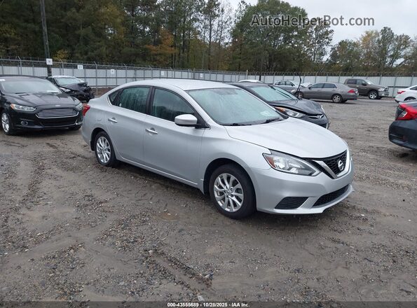 3N1AB7AP6JY261808 2018 NISSAN SENTRA Silver Delantero derecho