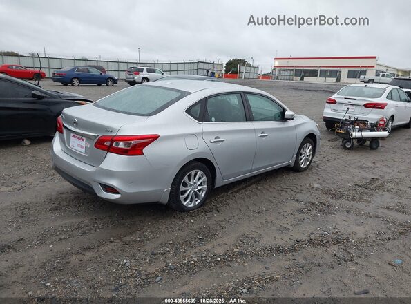 3N1AB7AP6JY261808 2018 NISSAN SENTRA Silver Trasero derecho