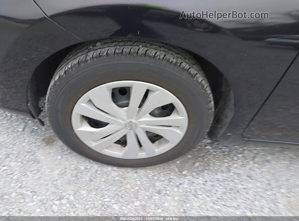 3N1CE2CP6JL352610 2018 NISSAN VERSA NOTE Черный Вид щитка приборов