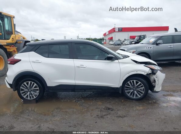 3N1CP5CVXNL483264 2022 NISSAN KICKS Белый Вид задней части салона