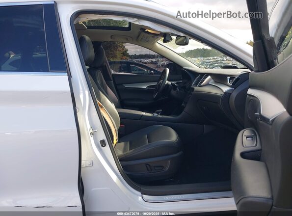 3PCAJ5BBXMF127293 2021 INFINITI QX50 White Front interior view