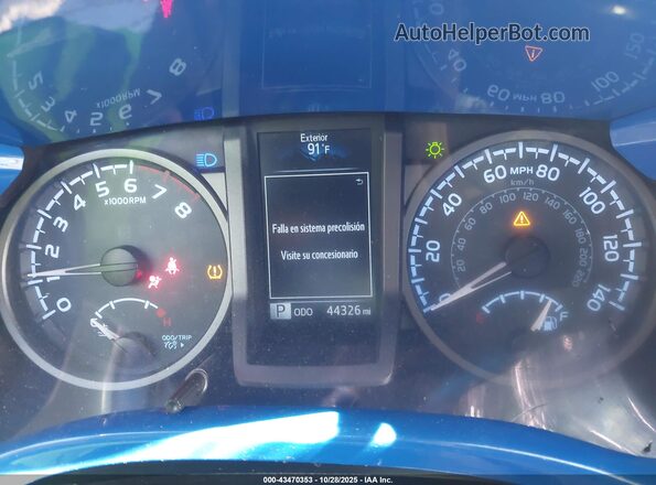 3TMAZ5CN0JM072961 2018 TOYOTA TACOMA Синий Вид задних сидений