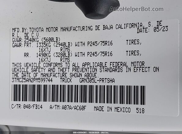 3TMCZ5AN2PM599744 2023 TOYOTA TACOMA Белый Вид подкапотного пространства