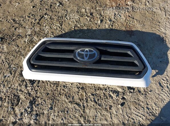 3TMCZ5AN3PM654637 2023 TOYOTA TACOMA Белый Вид щитка приборов