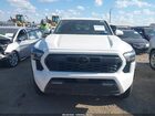 2024 Toyota Tacoma Trd Off Road 4wd White vin: 3TMLB5JN7RM064707