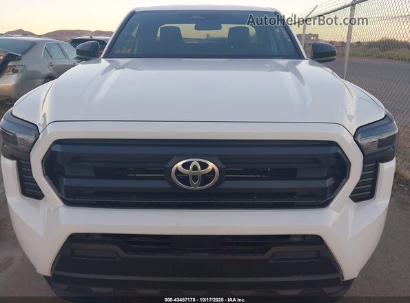 3TYJDAKN7ST020337 2025 TOYOTA TACOMA Белый Вид задней части салона