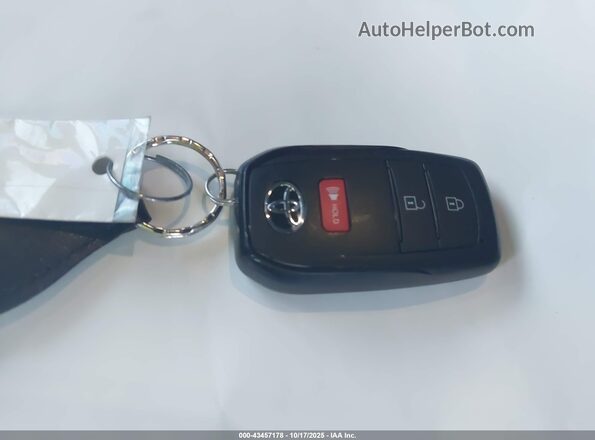 3TYJDAKN7ST020337 2025 TOYOTA TACOMA Белый Вид панели приборов