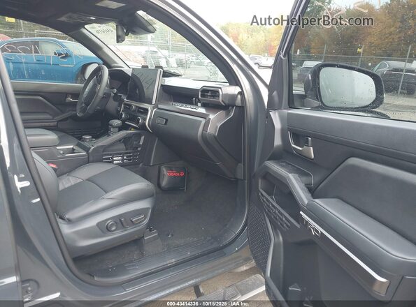 3TYLC5LN9ST035861 2025 TOYOTA TACOMA HYBRID Gray Widok wnętrza z przodu
