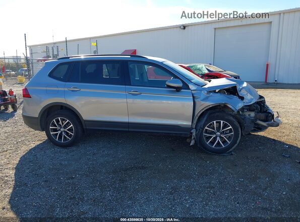 3VV1B7AX6MM099110 2021 VOLKSWAGEN TIGUAN Серебряный Вид задней части салона