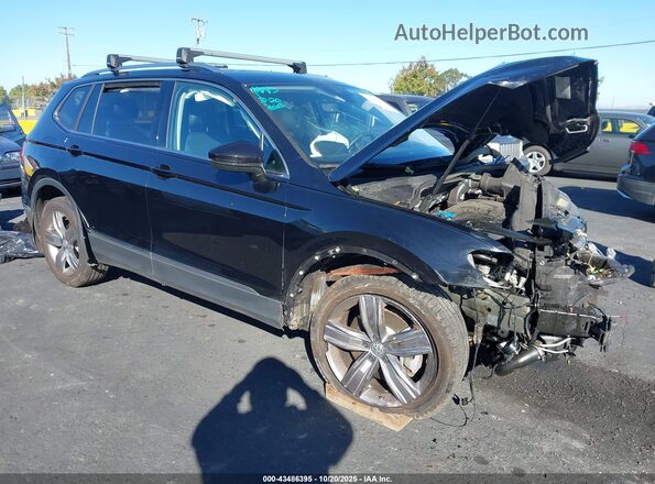 3VV2B7AX1MM075768 2021 VOLKSWAGEN TIGUAN Черный Передняя правая четверть