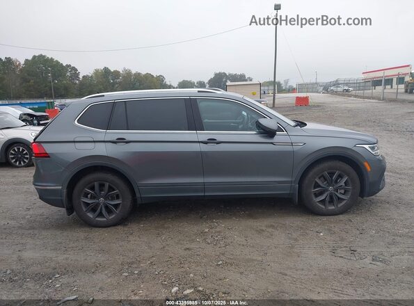 3VV3B7AX2NM058595 2022 VOLKSWAGEN TIGUAN Серый Вид задней части салона