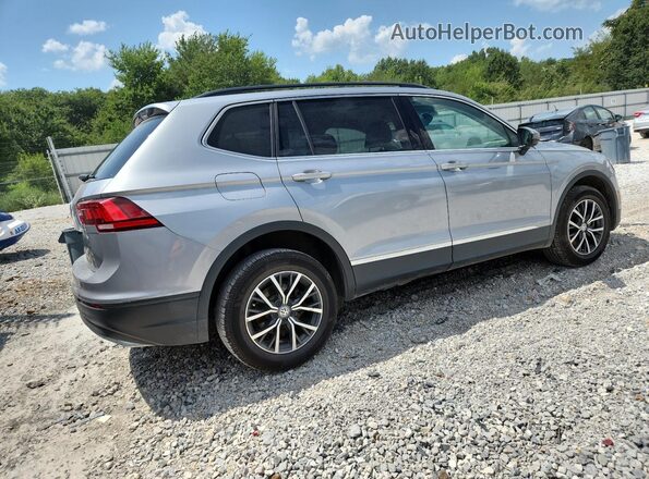 3VV3B7AX8LM097785 2020 VOLKSWAGEN TIGUAN Gray Tył prawy