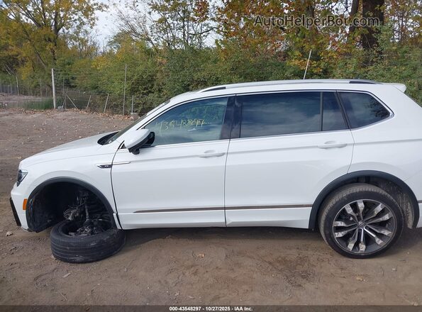 3VV4B7AX7KM065008 2019 VOLKSWAGEN TIGUAN White Widok wnętrza 360 stopni