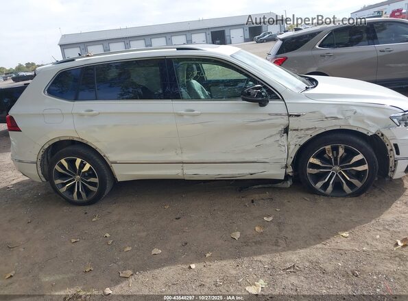3VV4B7AX7KM065008 2019 VOLKSWAGEN TIGUAN White Widok wnętrza z tyłu