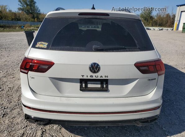 3VV8B7AX3NM086718 2022 VOLKSWAGEN TIGUAN Белый Вид сзади