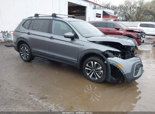 3VVFB7AX8PM022233 2023 VOLKSWAGEN TIGUAN Gray Delantero derecho