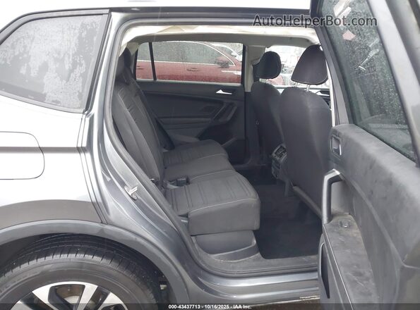 3VVFB7AX8PM022233 2023 VOLKSWAGEN TIGUAN Gray Vista de la etiqueta del VIN