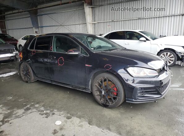 3VW447AU3JM261344 2018 VOLKSWAGEN GTI Черный Передняя правая четверть