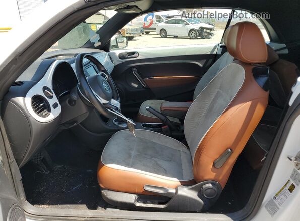 3VW517AT2HM811308 2017 VOLKSWAGEN BEETLE White წინა სალონის ხედი