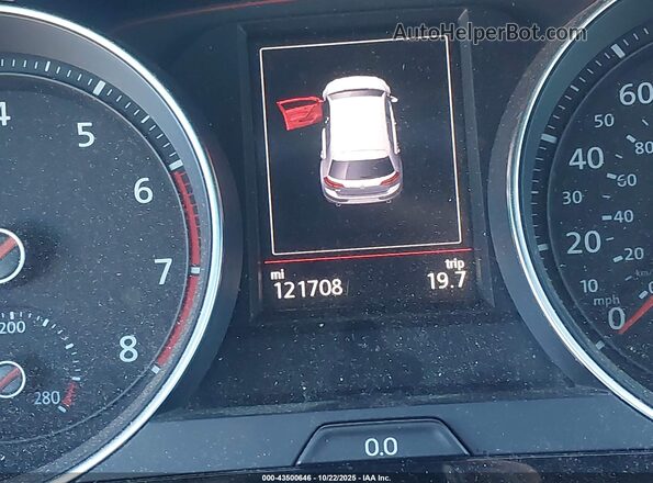 3VW547AU5JM266159 2018 VOLKSWAGEN GOLF Зеленый Панорамный вид салона 360°
