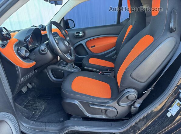 WMEFJ9BAXHK230583 2017 SMART FORTWO Оранжевый Вид сзади