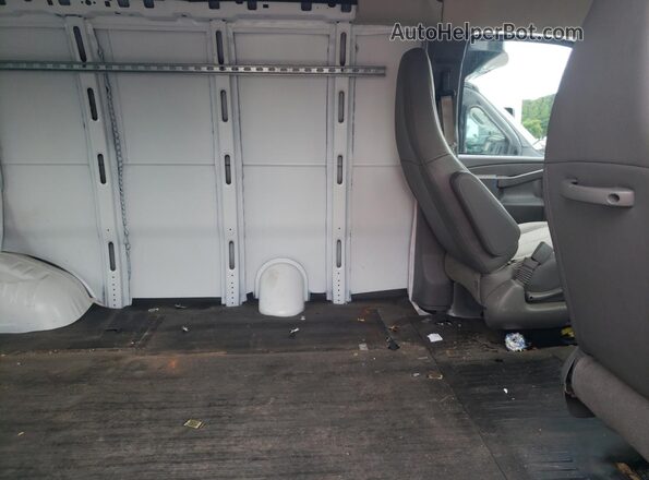 1GTZ7GFPXP1143302 2023 GMC SAVANA Белый Вид подкапотного пространства