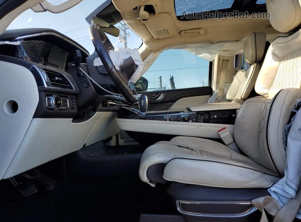 5LMJJ3TT4KEL19439 2019 LINCOLN NAVIGATOR Белый Вид панели приборов