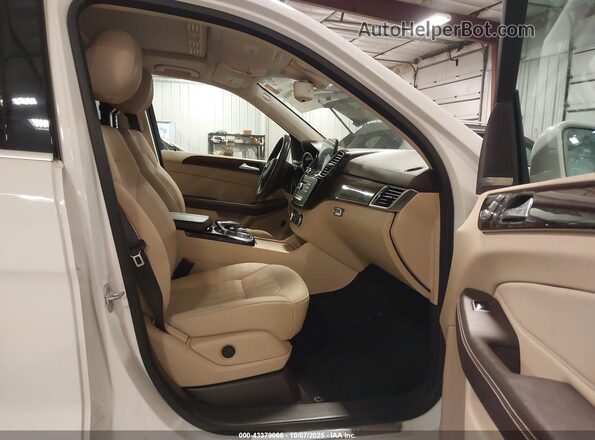 4JGDA5HB3JB038860 2018 MERCEDES-BENZ GLE 350 White Front interior view