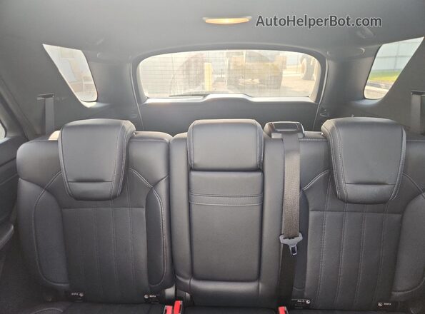 4JGDA5JB1JB200642 2018 MERCEDES-BENZ GLE White Vista de los asientos traseros